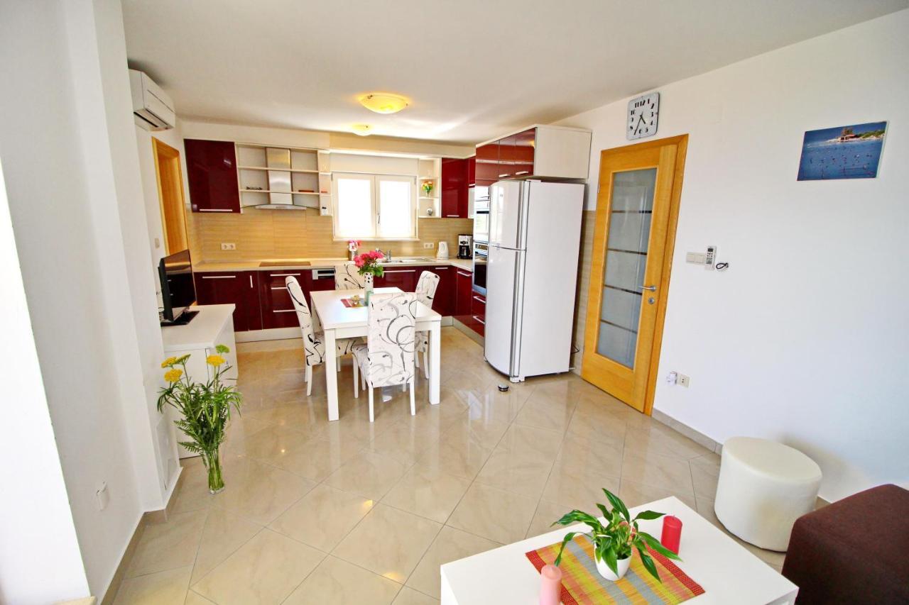 Apartments Gusti Drače Екстериор снимка