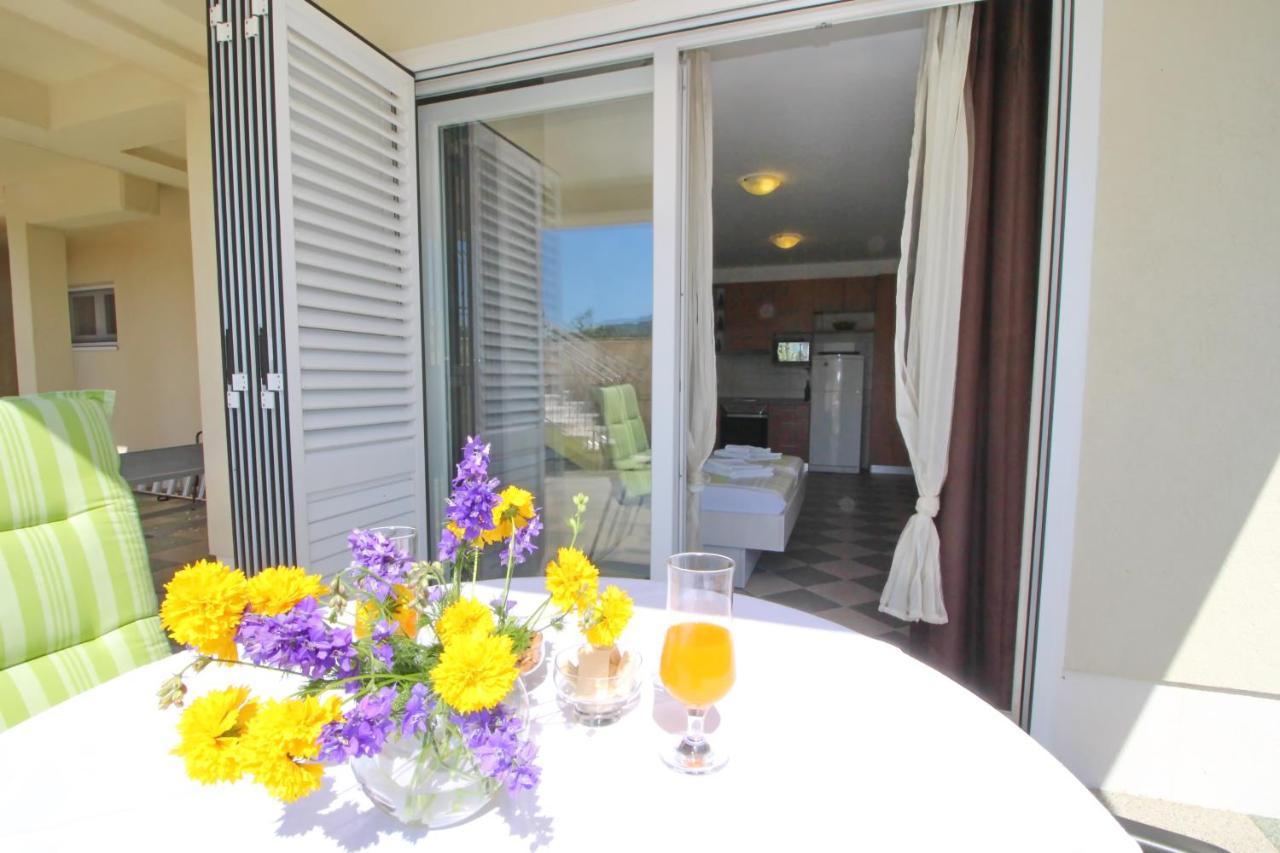 Apartments Gusti Drače Екстериор снимка